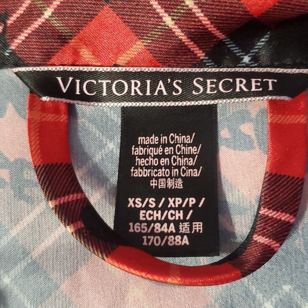 VS Red Plaid Satin Robe - Picture 7 of 7